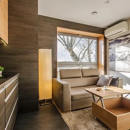 Lupoapartments Z Jacuzzi Pole Dance Leczycka 29 Klimatyzacja Parking Dostep Na Kod * Lodz