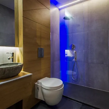 Lupoapartments Z Jacuzzi Pole Dance Leczycka 29 Klimatyzacja Parking Dostep Na Kod Apartment Lodz