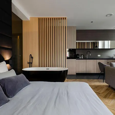 Lupoapartments Z Jacuzzi Pole Dance Leczycka 29 Klimatyzacja Parking Dostep Na Kod Apartment Lodz