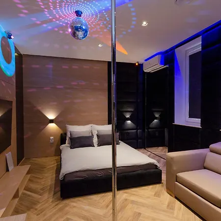 Lejlighed Lupoapartments Z Jacuzzi Pole Dance Leczycka 29 Klimatyzacja Parking Dostep Na Kod *