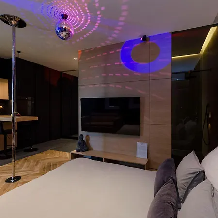 Lejlighed Lupoapartments Z Jacuzzi Pole Dance Leczycka 29 Klimatyzacja Parking Dostep Na Kod