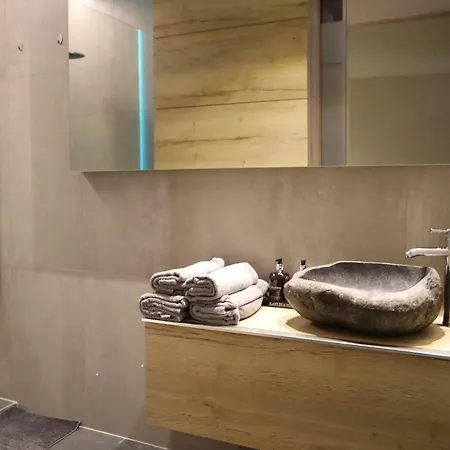 Lupoapartments Z Jacuzzi Pole Dance Leczycka 29 Klimatyzacja Parking Dostep Na Kod *