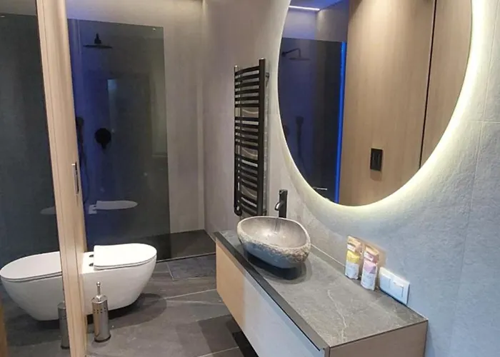 Lupoapartments Z Jacuzzi Pole Dance Leczycka 29 Klimatyzacja Parking Dostep Na Kod