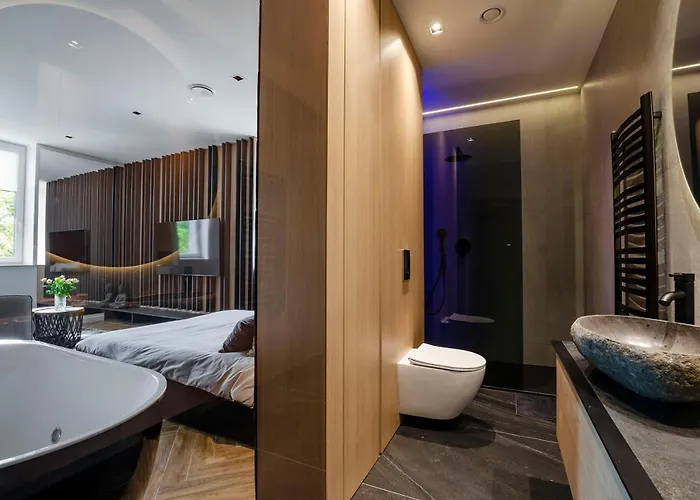 Lejlighed Lupoapartments Z Jacuzzi Pole Dance Leczycka 29 Klimatyzacja Parking Dostep Na Kod *