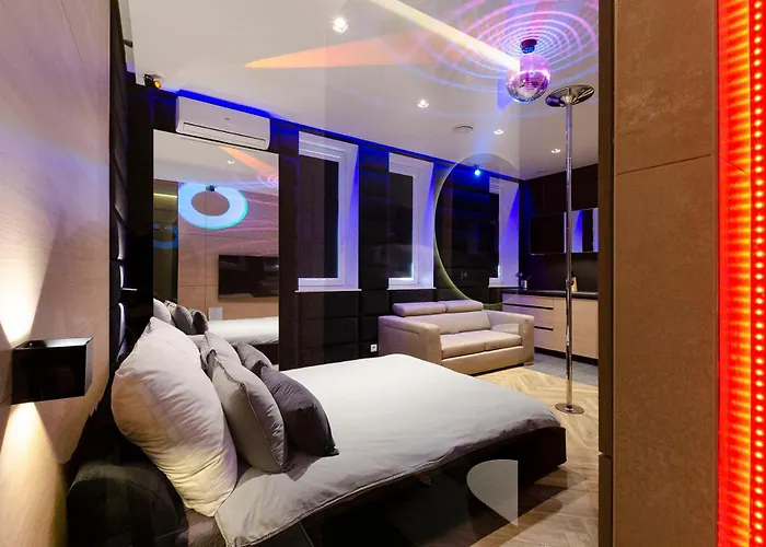 Lupoapartments Z Jacuzzi Pole Dance Leczycka 29 Klimatyzacja Parking Dostep Na Kod Lejlighed